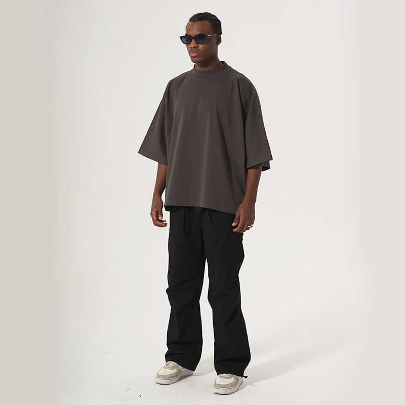 कपड़ों के निर्माता कस्टम 220 जीएसएम टी-शर्ट हेवीवेट सीमलेस टी-शर्ट बॉक्स कट टी-शर्ट