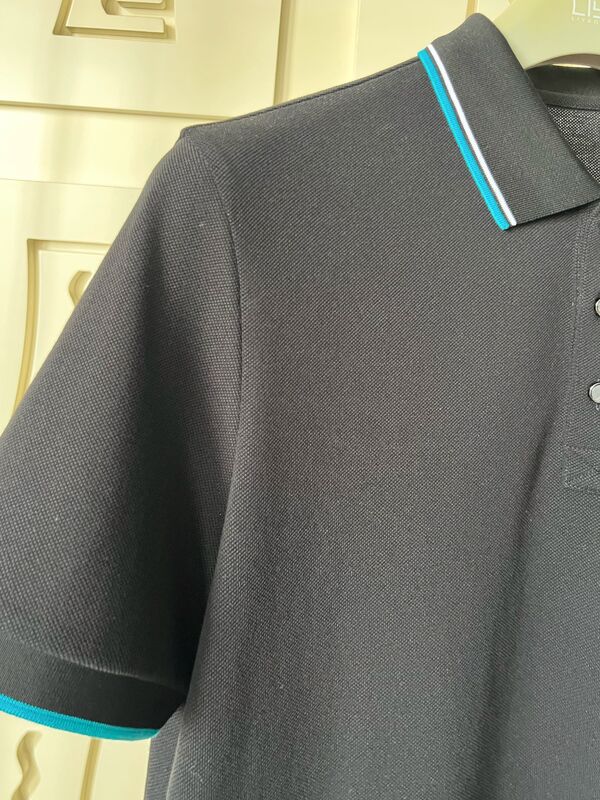 पुरुष पोलो शर्ट्स कंट्रास्ट ट्रिम और बनावट वाले डिजाइन के साथ 100% कपास Piqué उच्च गुणवत्ता वाली टी-शर्ट फैक्टरी पुरुष पोलो टी-शर्ट