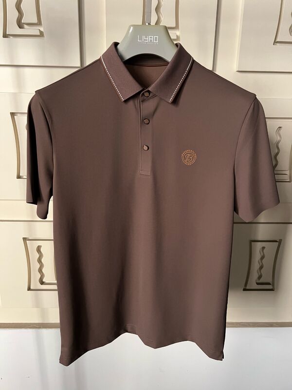 लक्जरी पुरुष पोलो शर्ट्स∙ कन्ट्रास्ट कॉलर के साथ न्यूनतम डिजाइन, उच्च अंत कारीगरी पुरुष टी-शर्ट पेशेवर टी-शर्ट कारखाने