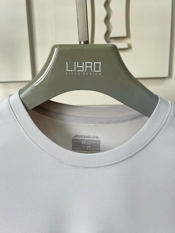 पुरुषों के खेल के कपड़े हल्के ग्रे शॉर्ट - आस्तीन टॉप और पैंट, सांस लेने योग्य और आरामदायक टी-शर्ट पुरुषों के लिए