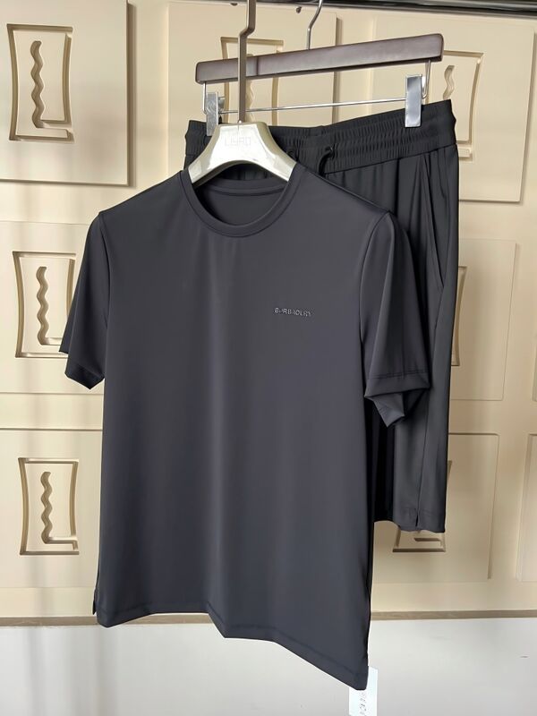 पुरुषों के उच्च गुणवत्ता वाले फिटनेस रनिंग शॉर्ट्स, सांस लेने योग्य, जल्दी सूखने वाली सामग्री, घुटने की लंबाई, गर्मियों के लिए, पीछे पॉकेट, सादा डिज़ाइन